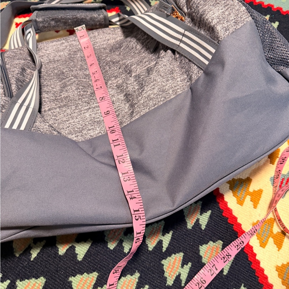 Adidas Squad 5 Duffel Bag in the Jersey Onix Grey color with rose gold logo - Picture 9 of 11